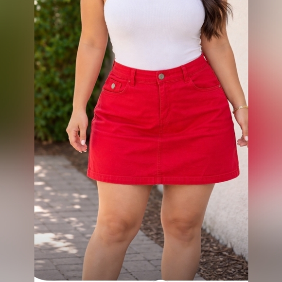 croft & barrow Dresses & Skirts - Croft & Barrow Vibrant Red Mini Skirt